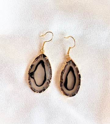 Black Agate Slice Earrings – 18K Gold-Plated Posts & Gold-Finished Edges
