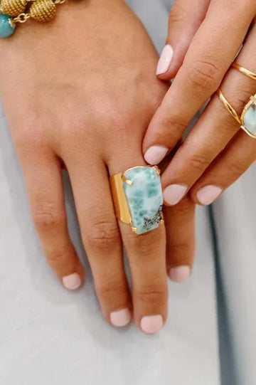 How to Choose a Natural Gemstone Ring: Stone, Shape & Style