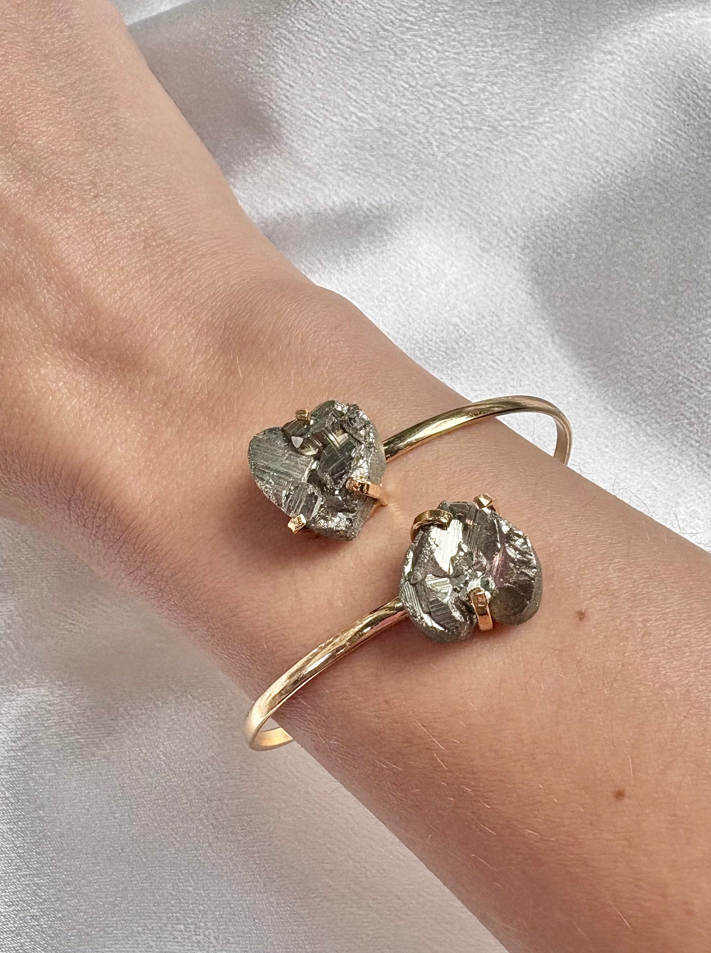 Heart-Shaped Pyrite Stone Bangle Bracelet — Genuine Natural Gemstone with 18K Gold Plated