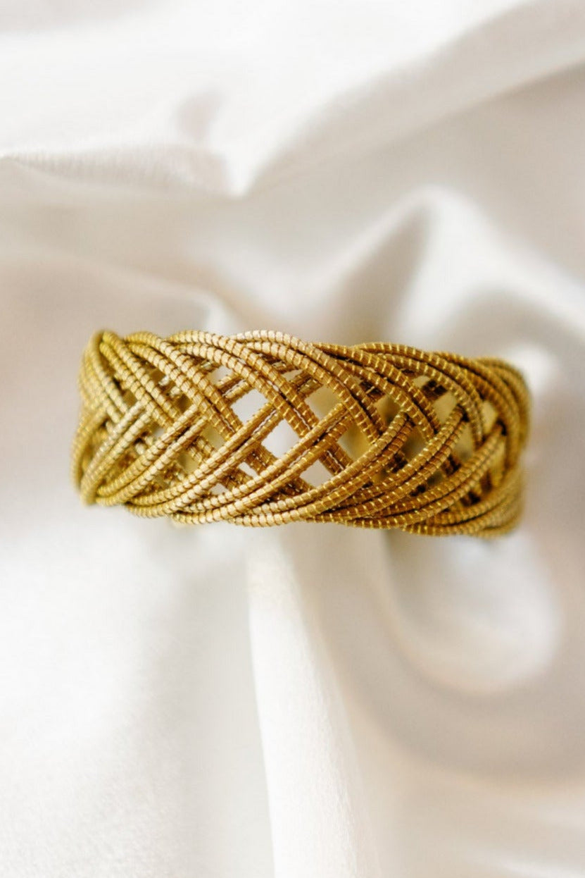 Essência Golden Grass Cuff Bracelet — Handwoven in Brazil with 18K Gold Plated Accents