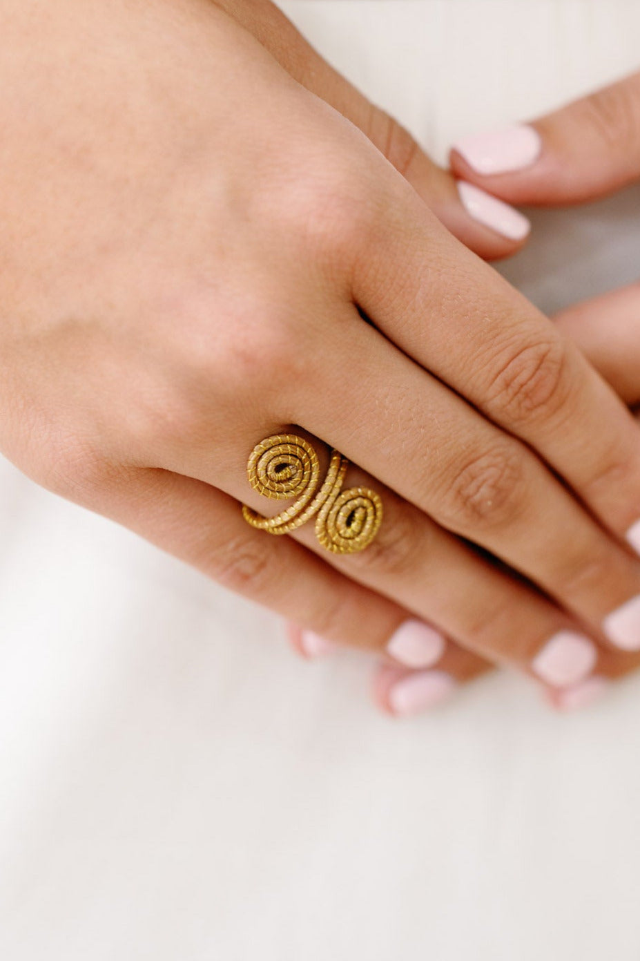 Solua Ring Golden Grass Spiral Design - Handwoven from Capim Dourado