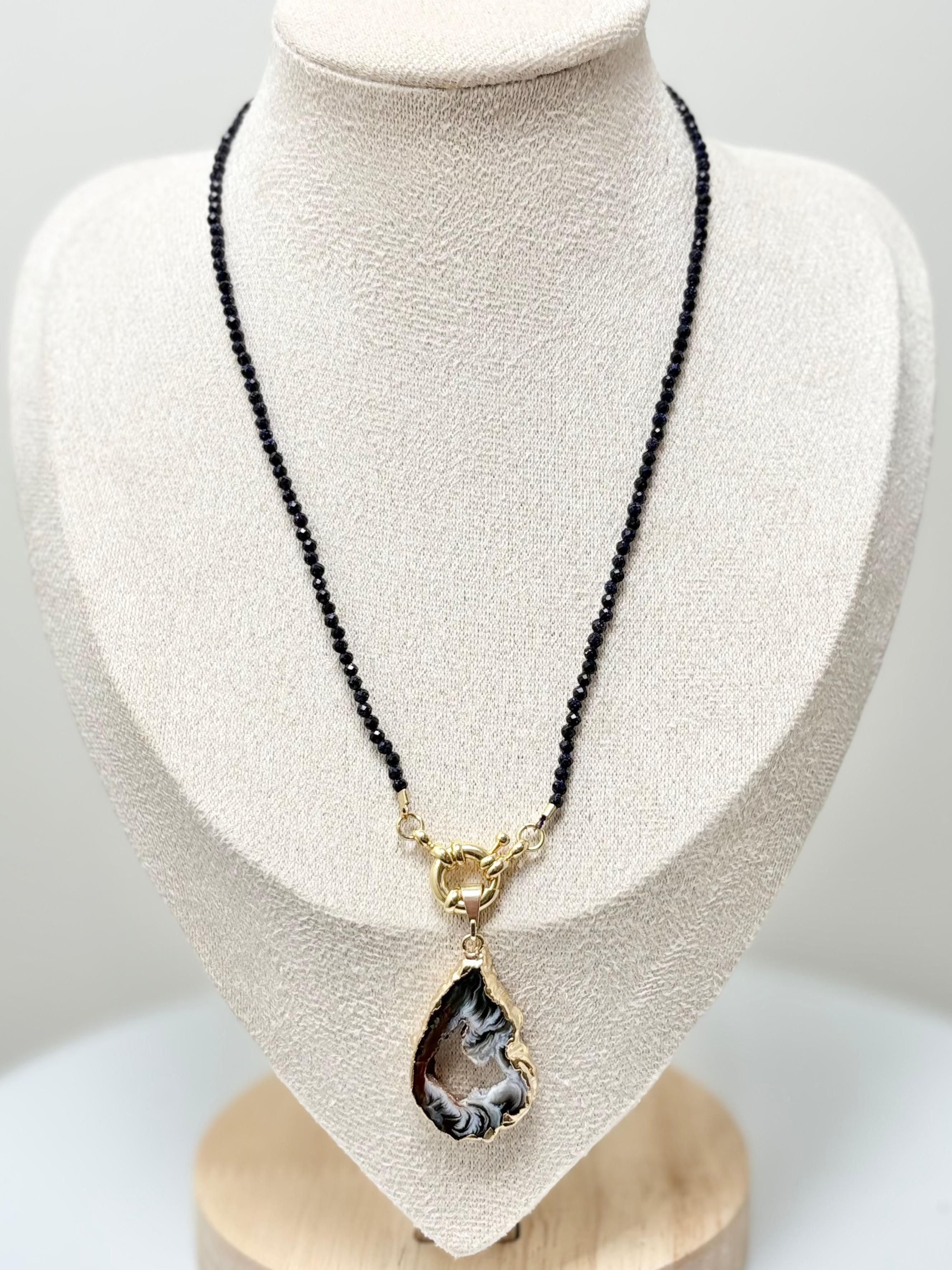 obsidian choker with geode slice pendant gold plated AquaBrasil jewelry