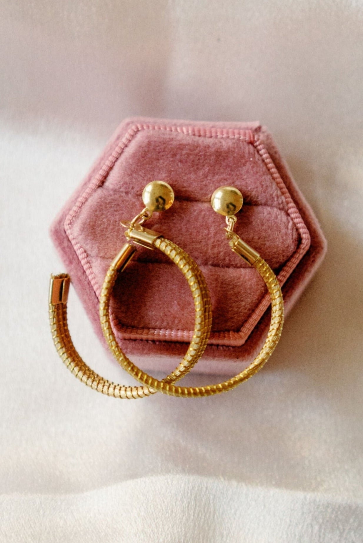 Golden Grass Medium Hoop Earrings — Handwoven in Brazil with 18K Gold Plated Accents