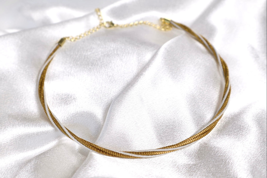 golden grass twisted choker with white thread detail adjustable 18k gold plated chain AquaBrasil jewelry